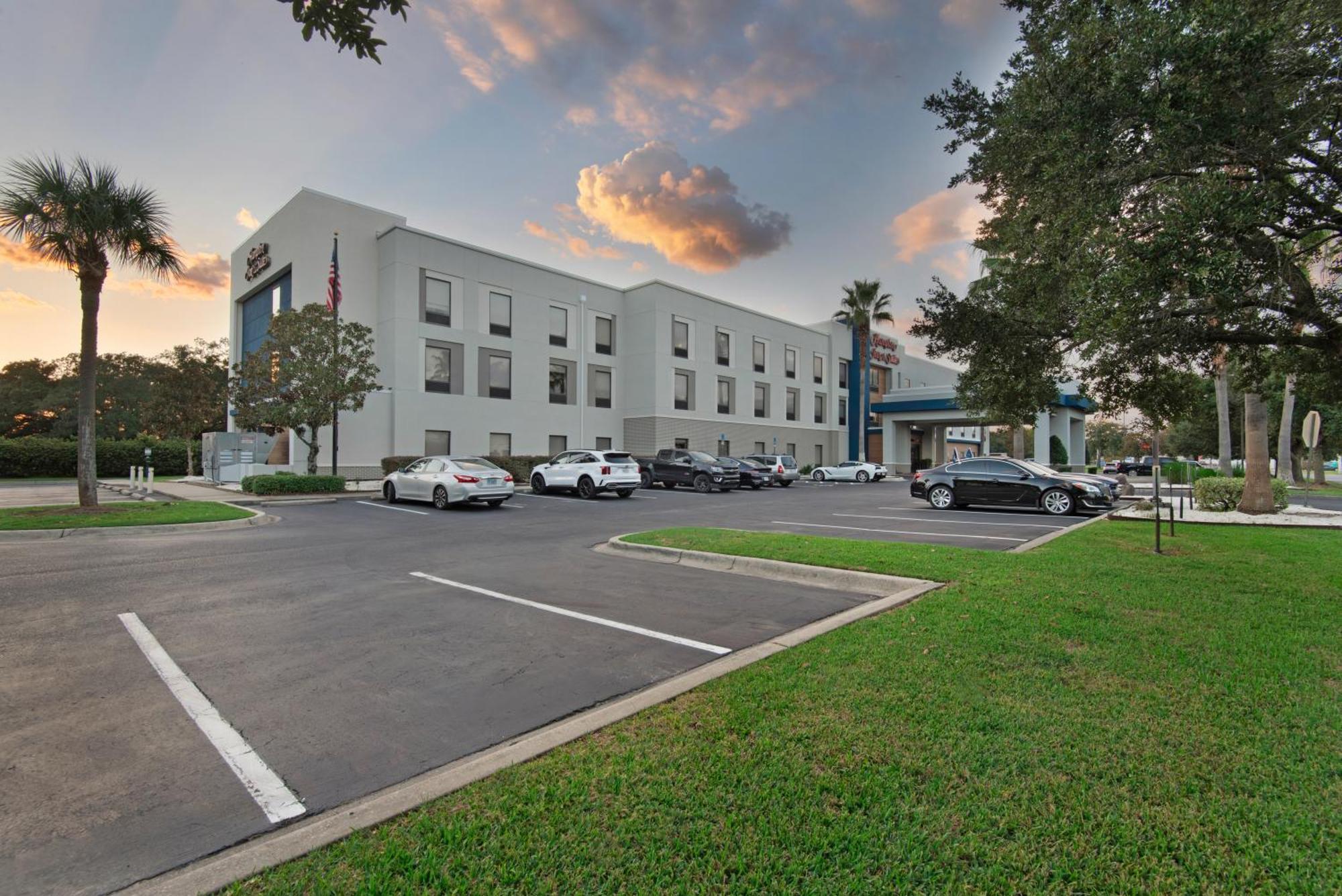 Hampton Inn & Suites Pensacola I-10 N At University Town Plaza Dış mekan fotoğraf