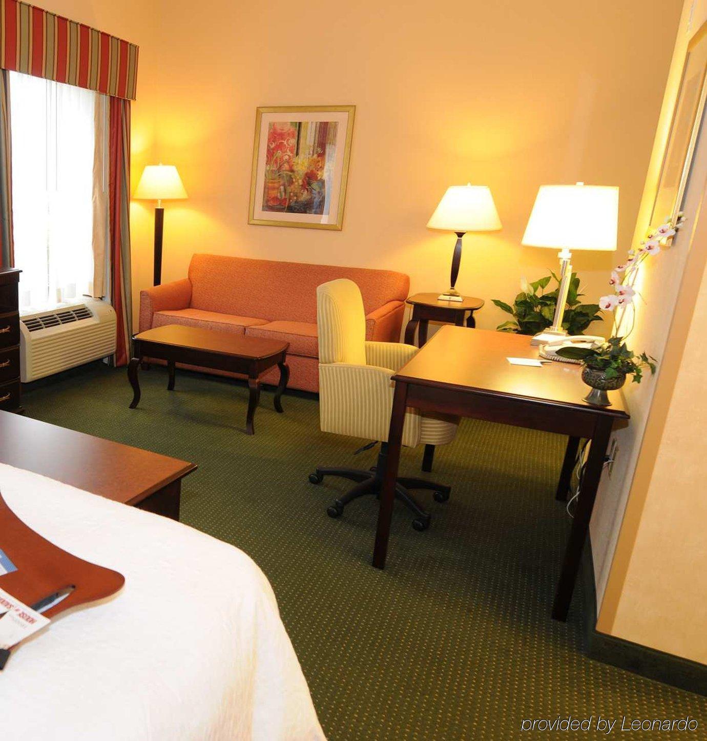 Hampton Inn & Suites Pensacola I-10 N At University Town Plaza Oda fotoğraf