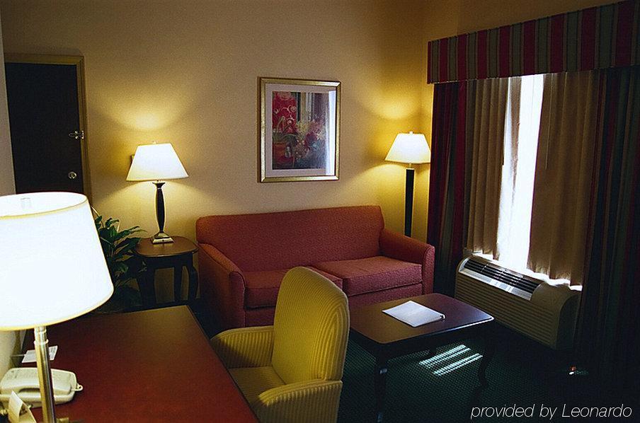 Hampton Inn & Suites Pensacola I-10 N At University Town Plaza Oda fotoğraf